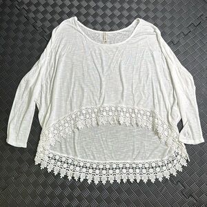 Emma & Sam LF Women White Crochet Lace Crop Top -